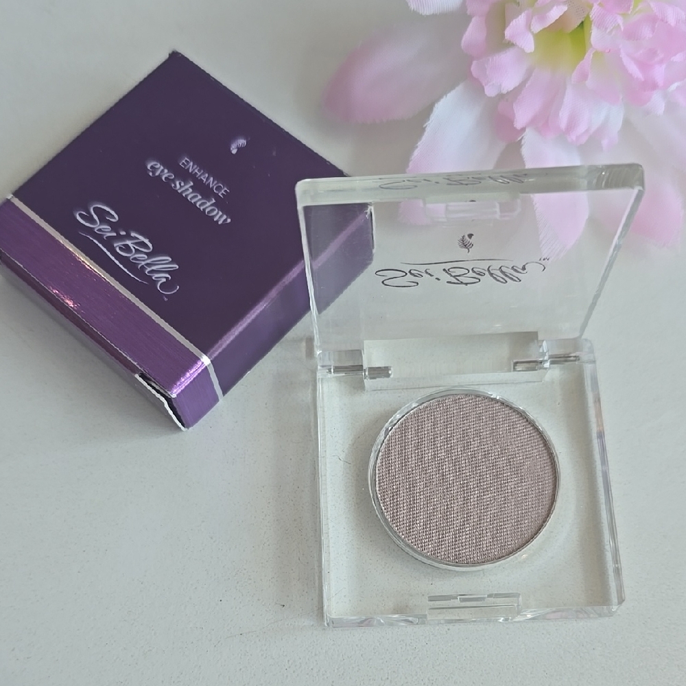 Brand New! Sei Bella Eyeshadow In Rose Quartz